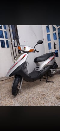 دراجه فريز نضيفه سعرها 350قفل07712348367