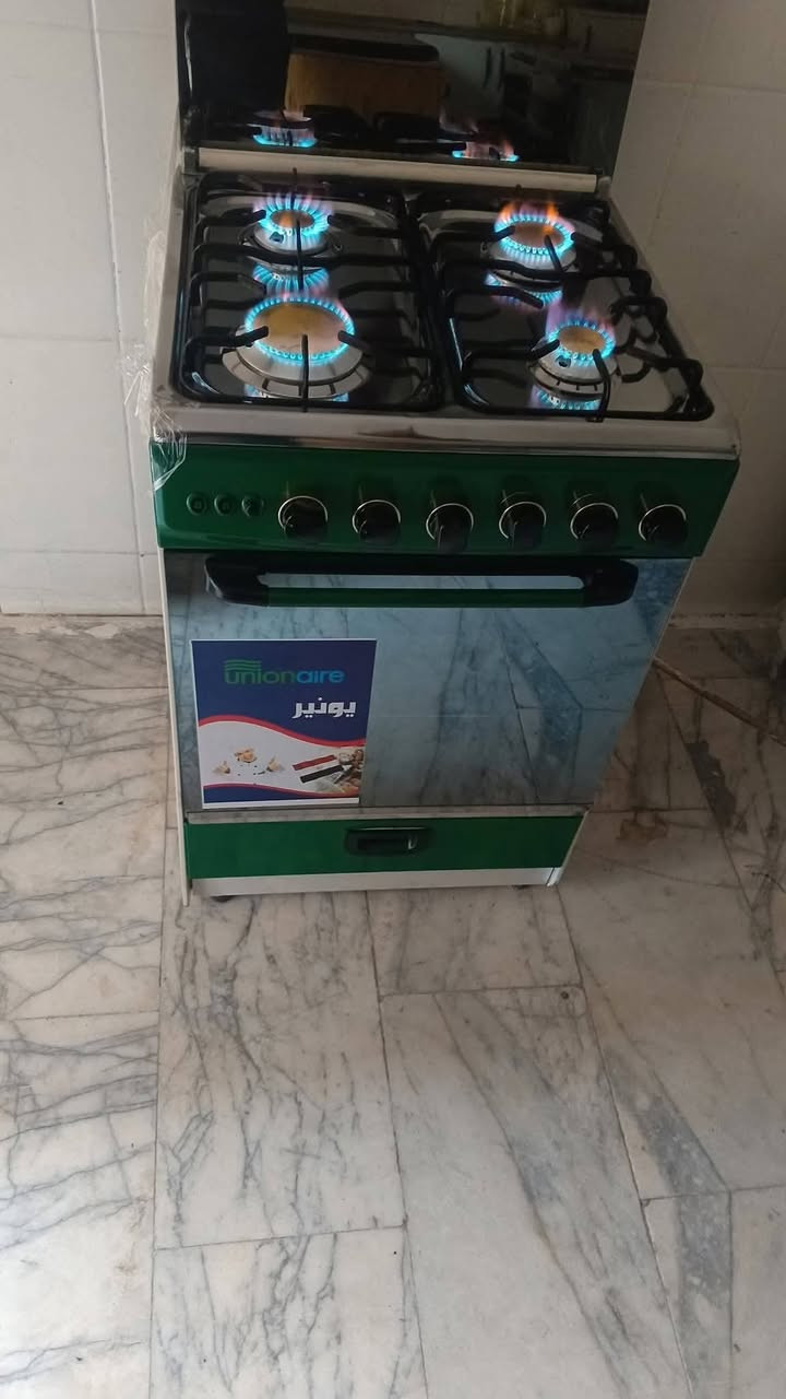 السلام عليكم متابعينا ورشة بيع و مراوس الطباخات
صيانة طباخات تصليح وتنظيف جميع انواع طباخات الحديثه والقديمه صيانة موقعيه     متواجدين على طيله ايام الاسبوع 
نتصلو وبل خدمه / واتساب*********** عمار
