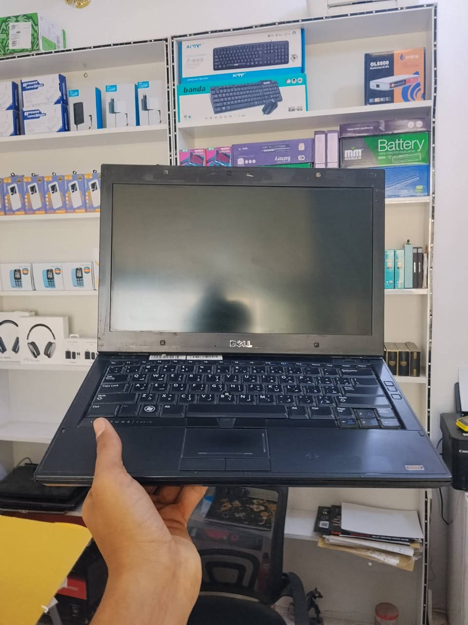 لابتوب دل للبيع بـ65 الف
لابتوب دل حجم 13.5
نظيف وشغال ما بي اي عيب
فقط بي رمز بالبايوس تگدر تفتحه يم اي ابو صيانه
بدون هارد
بطارية شغالة وقوية
التوصيل مجاني مع ماوس هديه


**إذا كنت صاحب هذا الإعلان وتريد حذفه لأي سبب، رجاءا أرسل رسالة إلى الدعم الفني**