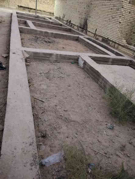 بيع مستعجل،،، عرصة طابو زراعي سند ٢٥ موقع ممتاز في حي ميسان قرب مول جوهرة العرب قرب مدرسة نون تاسع عرصة عن الشارع العام بيهة إقرار داخل المحكمة المساحة ١٣٠ متر. متوفر بيها جميع الخدمات ماء وكهرباء وإنارة... الاتصال على الرقم ***********
