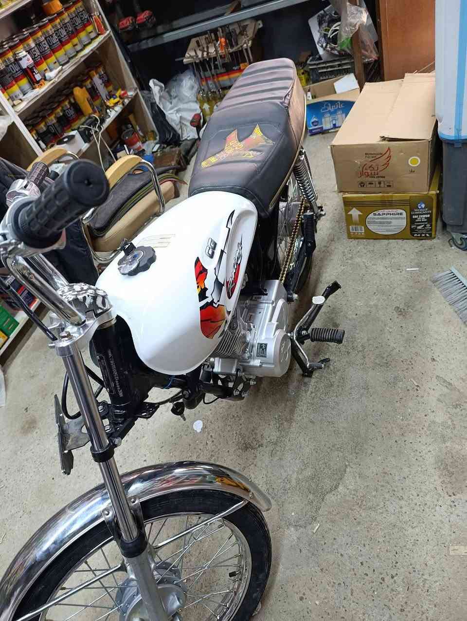 سلام عليكم
للبيع دراجه نامه شلامجه 
شاصي سكنر نامه 26 والغراض البيه كله 26
صالنصه باكستاني 
تانكي باكستاني مضلع 
دراجه مابيه شغله عادي كله اصلي 
مشتغله مرا وحده يعني اطيكياه بدهن السحك 
سبايدر راصطه موجوده اطيكياه وياه 
السعر 825 قفل 
مكاني حله باب الحسين الاستفسار أكثر خاص


**إذا كنت صاحب هذا الإعلان وتريد حذفه لأي سبب، رجاءا أرسل رسالة إلى الدعم الفني**