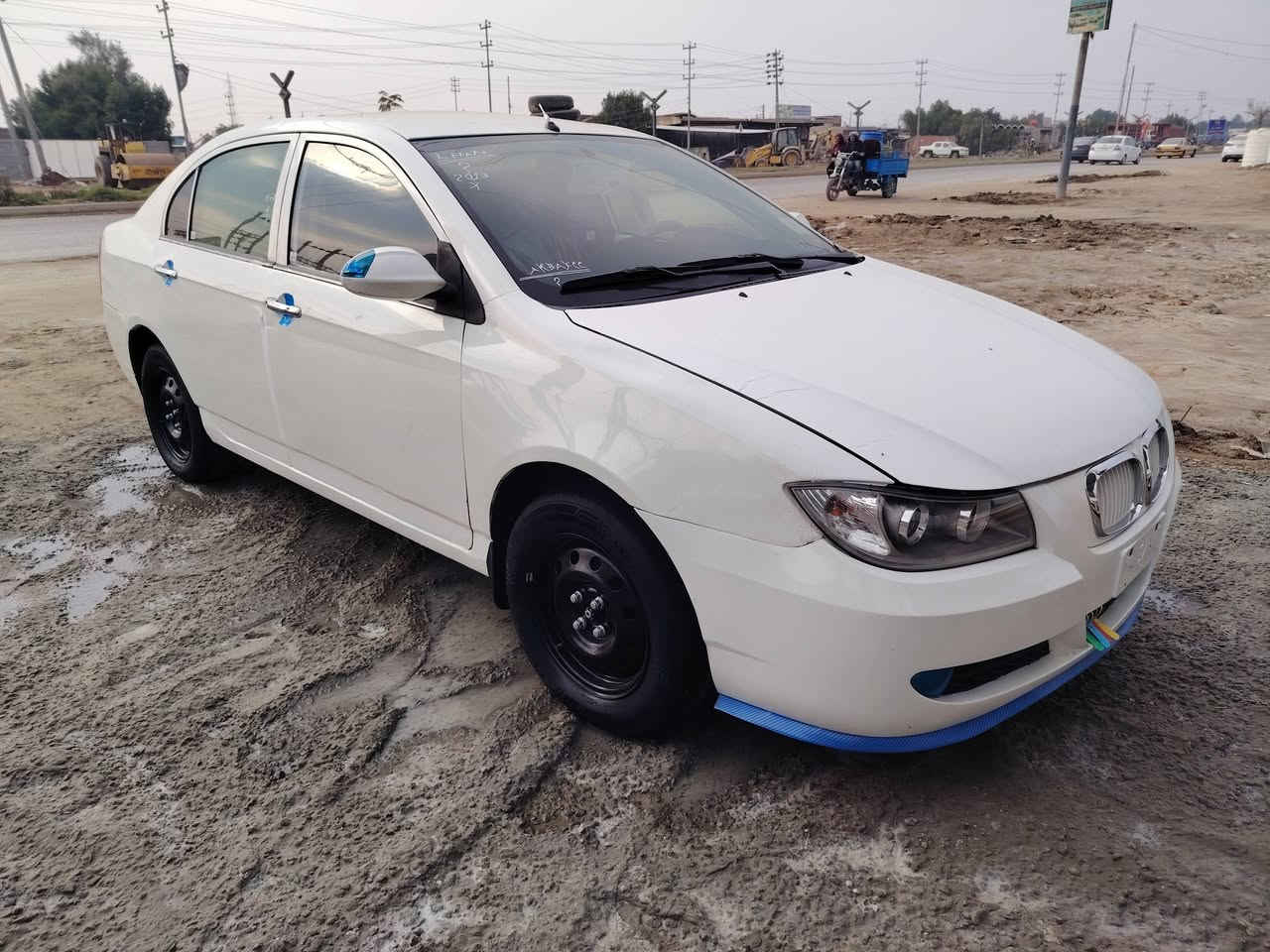 ليفان موديل 12 السعر 50 بيع مستعجل كفاله عامه من كلشي مكينه اوكير اوحداديه اوتخم تاير اوكهربايات سنويه 28 رقم مثنى بسمي مكانه ديوانيه الحمزه الشرقي  ***********
