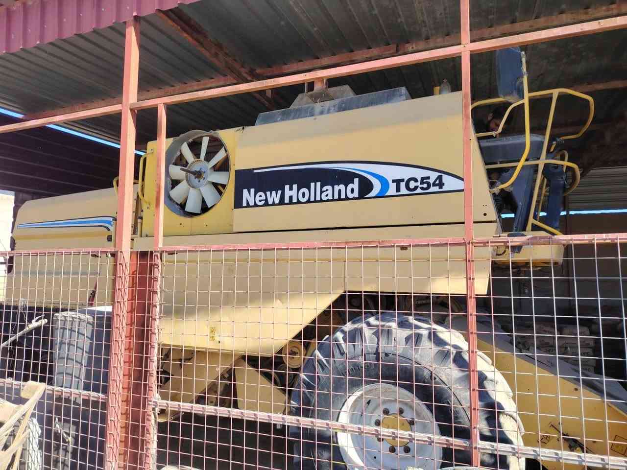 حاصوده للبيع نيهولند 2003رقم صلاح الدين ألماني  شرط التحويل السعر عل خاص ***********
***********
