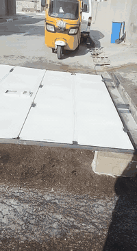 بيع باب
ارتفاع (2.5) مترتين ونص
العرض مترتين و 35 
دفترين 4 طلاكات
السعر ٤٠٠ الف
متواجد واتساب ***********
