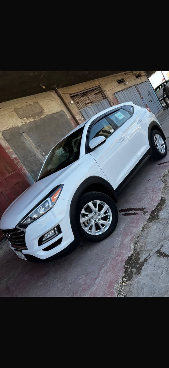 سلام عليكم توسان 2021 امريكي للبيع صوره الحادث مرفقه بلمنشور مكينه وكير مكفولات مكاني جميله 
للاستفسار *********** السعر 170
