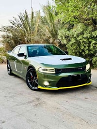 تشارجر 2019 • ٦٫٤ V8 • ماشي ٤٠٠٠٠ كم