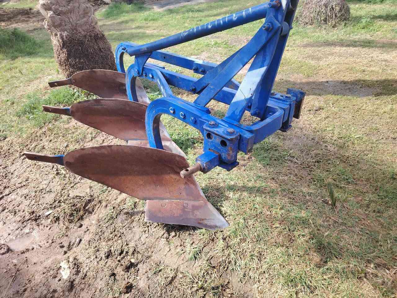 فدان عنتر جديد مشتغل فحص فقط مكفول شرط الشغل
العنوان الديوانية دغاره
لتواصل 
رقم الهاتف ***********
