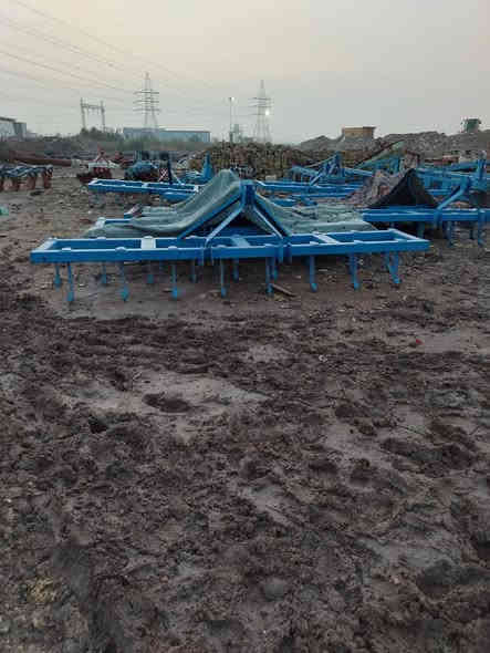 توجد خراميش مرتين تلاثه متر تلاثه ونص متر وأربعة متر
العنوان ميسان
اللاستفسار حول السعر وباقي التفاصيل الاتصال على الرقم التالي
***********
