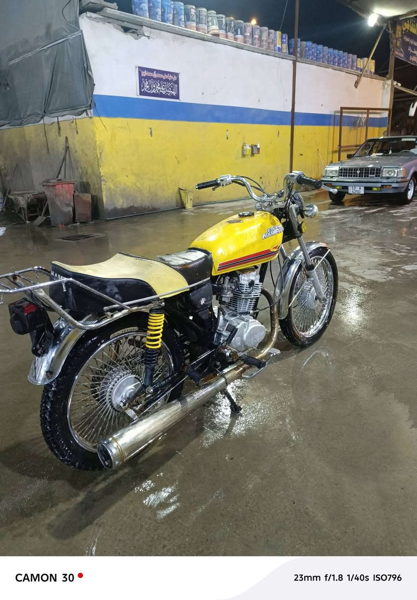 اربعه كير كلك مكينه حلوه مديل 22 بيه خيط بخار دراجه شوفت عينك ابيع هالموجود سعر 400 وبيه مجال رقم ***********
