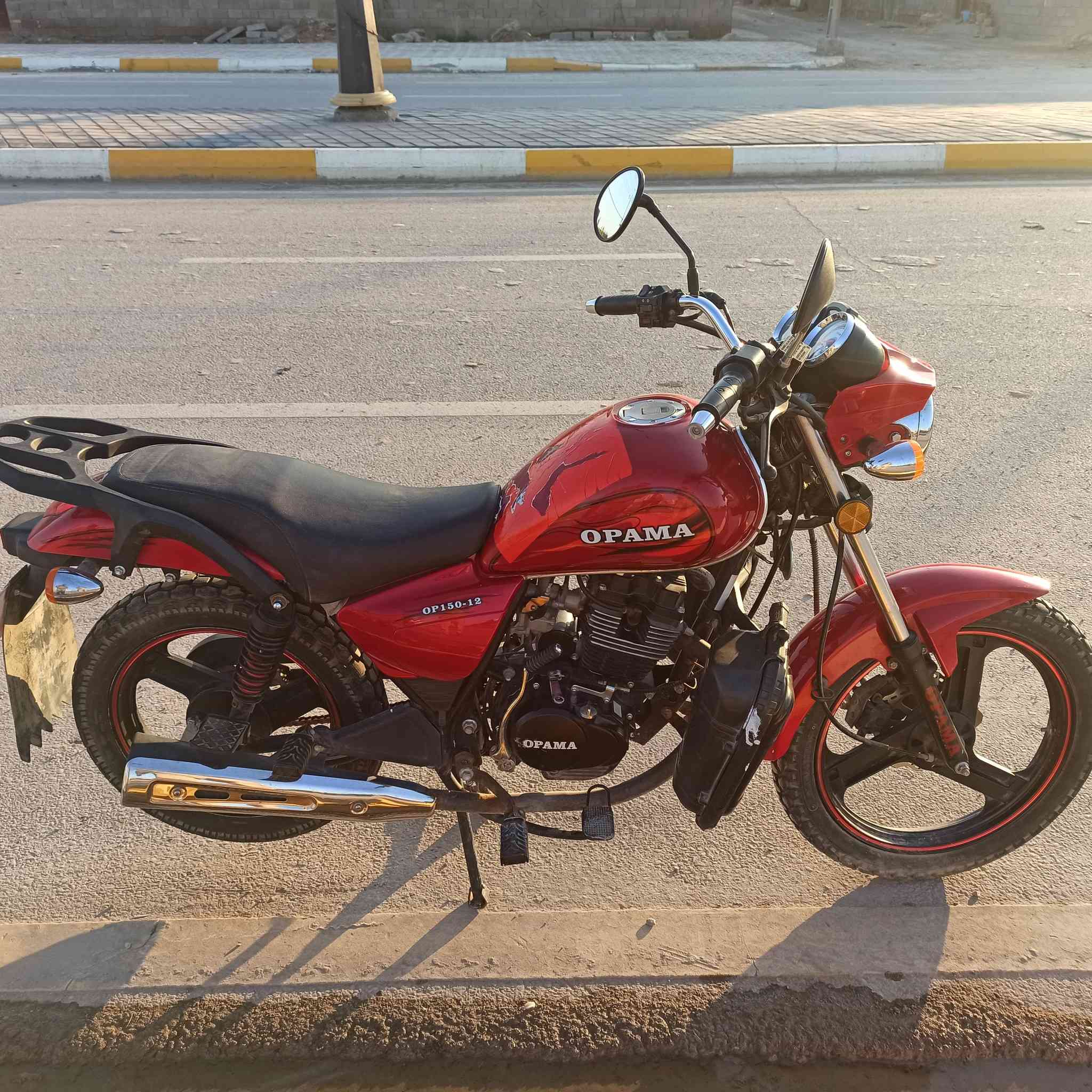 سلام عليكم دراجه للبيع الدراجه خير من الله شوفت عينك كامله مكمله اوراق جاهزة مستعجل على البيع التفيدة يتصل *********** العنوان واسط الزبيدية
