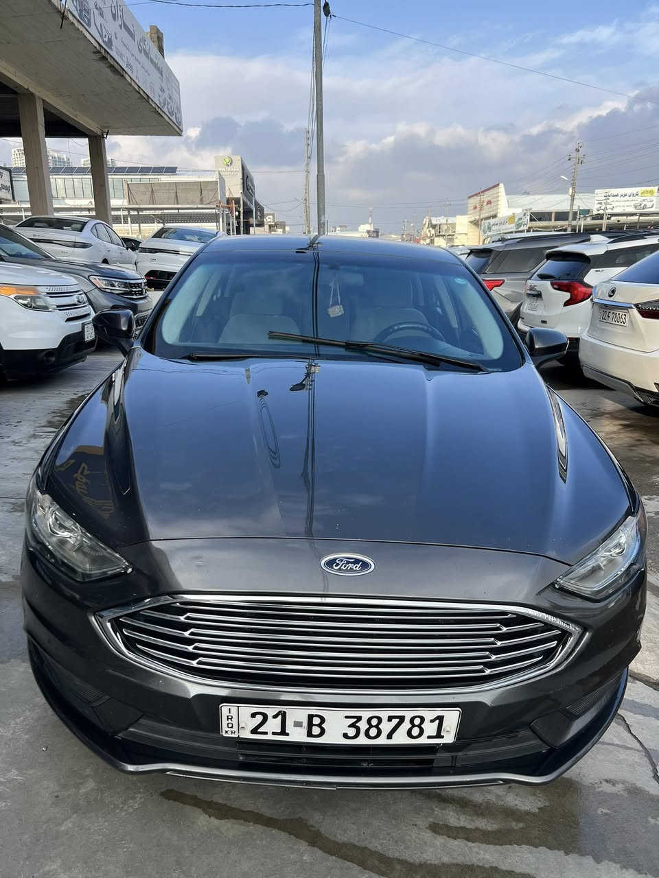 السلام عليك  فورد فيوجن ٢٠١٨ كلين تايتل
مواسفات SE محرك ٢.٥ بدون توربو
سيارة كفالة عامة من بجم  و كير و محرك
تايرات ويل تيتانيوم جديد
سعر ١٣٨ ورقة و مجال
***********
مكان سيارة السليمانية
