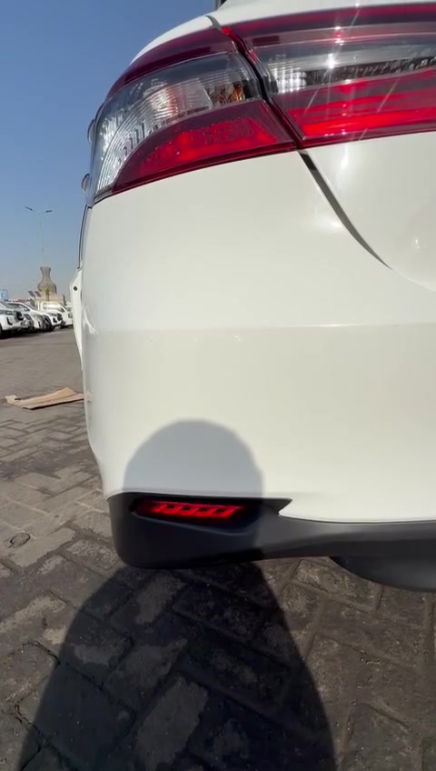 السَلٱمٌ عـَلـْيگمّ-ۈرحـْمّـٌة ٱللـّہ ﯙبُرگـّاتہ
TOYOTA  CAMRY     2023
للبيع تويوتا كامري ( LE )
وارد امريكي 
لون أبيض 
فور ويل.   AWD
رقم بغداد بسمي أني مستوردهة 
تحويل ثاني يوم
ضرر السيارة
بنيد وجاملغ  شادهن أصلي وكالة مال شركة اومصبوغات
اوبل نقل صار بيهة رصعة بل هلال جاملغ خلفي معدل بل بي دي ار 
بيهة ايرباك راجع سستم بلادي مال شركة يعني أشتريت إرباكات اصلية مال تفصيخ اوشادهن 
محرك أربع سلندر  2.5   بانزين
مواصفات السيارة 
كشن جلد وكهربائي
شاشة كبير لمس
تحكم استيرن جهتين
سايد بريك كهربائي بصمة
تشغيل عن بعد 
كامرة خلفية 
مثبت سرعة 
رادار امامي
تحديد مسارات 
3 أنظمة (ECO)(NORMAL)(SPORT)
حساسات ويل أمامي وخلفي 
حساسات مانع انزلاق أمامي وخلفي  ABS
لايتات امامي (LED) عدسات زينون ببلادي 
بروجكتر عدسات زينون
كفرات بروجكتر لدات
حواجب شباك اعلى لدات
مضخم صوت دمام بلادي
ماشية السيارة  47 ميل على مشي امريكة 
ملاحظة السيارة أصلحت كل غراضهة  أصلي اي قطع بل سيارة شديتهة اصلي يعني لا جديد  ولأ تجاري 
سعر السيارة 
‏‎تفاصيل اكثر الاتصال علی ارقام التاليه  اتصل وتدلل 
أستفسار رقم هاتف : *********** 📞
