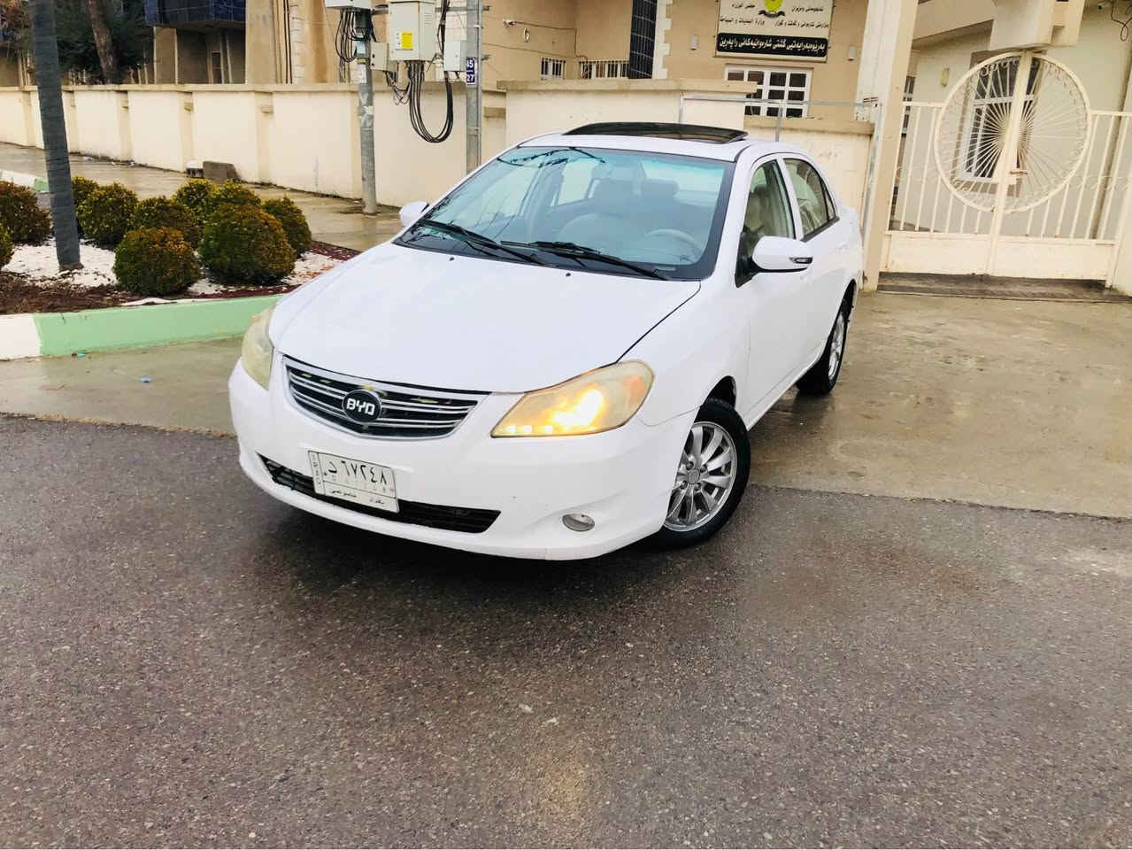 هەرزڵنترین نرخ
$32 قفڵ        رانیە          *********** ڤایبەر و واتس ئاپی لەسەرە
بی وای دی مۆدیل 2013 گێر و مەکینەی بیلادی گێر تۆماتیک دەبڵ گێر تەبرید سارد و گەرم 
سەنەوی پلاستیک پلێت ئەڵمانی ئەوەلیات بەشەرت 
سەیارە بۆیاغی نیە و لێدراوی قورس و سوکی نیە
فول ماسەفاتە هەتا ABS یشی ئیشەکا
کامل کارەبای و ناو گێچی ئیشەکا
گێر مەکینە موس براوە بەشەرت
کارەبای و تندو تۆڵی بەشەرت
بەسمەیە سڵایتە ABS کوشن جڵد ئاوێنە کارەبا چوار جام کارەبا جام ئۆتو حاسە ویل کەپی بیلادی رانية, السليمانية
