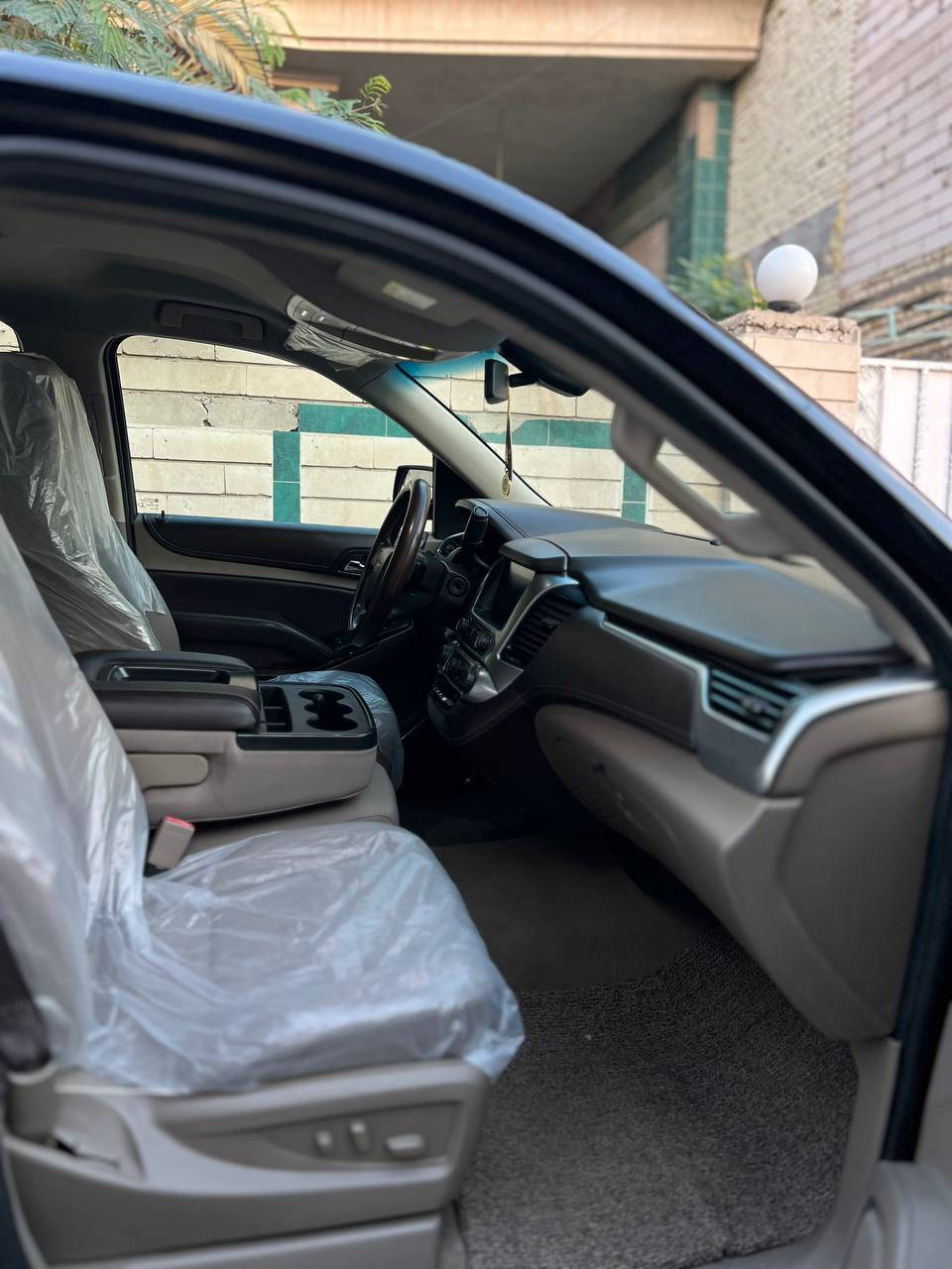 تاهو 2019 LS خليجي – وكالة المنصور / رقم بغداد
السيارة بحالة ممتازة جداً وجاهزة  
🔹 وارد وكالة المنصور – خليجي
🔹 رقم بغداد

🔹 مكينة 5.3 V8 قوية واقتصادية
🔹 فحص كمبيوتر سليم – لا توجد أي كود أو لمبة مكينة المواصفات Ls معروفه 
والحالة:
شبر صبغ بخشم فقط (أضرار شخوط خفيفة جداً)
حدادية وكالة أصلي GM
جميع القطع أصلية وكالة
تخم تايرات جديد
السيارة نظيفة جداً وما تحتاج أي صرف مكانها ميسان العماره 
للاستفسار الاتصال ***********
