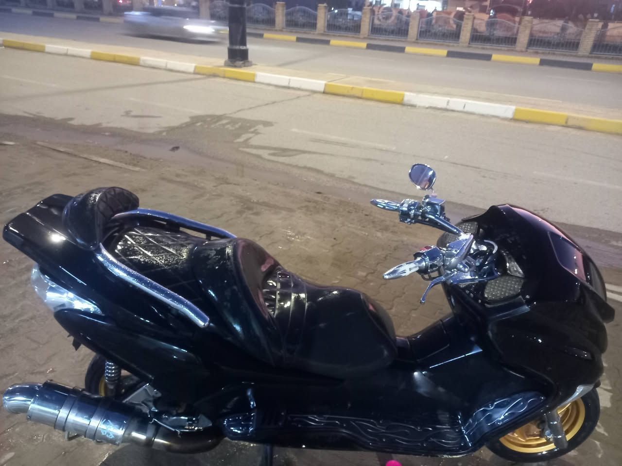 فورزة للبيع مكان ديالى  بعقوبة  ***********
