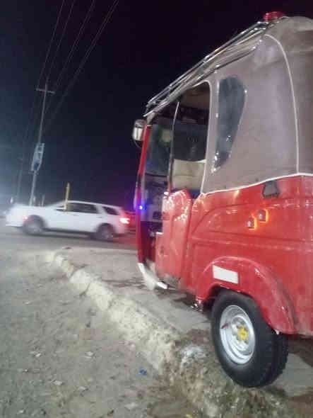 سلام عليكم تكتك للبيع موديل 22كفاله عامه ما عده بارد نص شبر بك لايت  دراجه كامله علا اخر حبايه مال جناي رقم وسنويه مداورة ثاني يوم شراي نتصل
