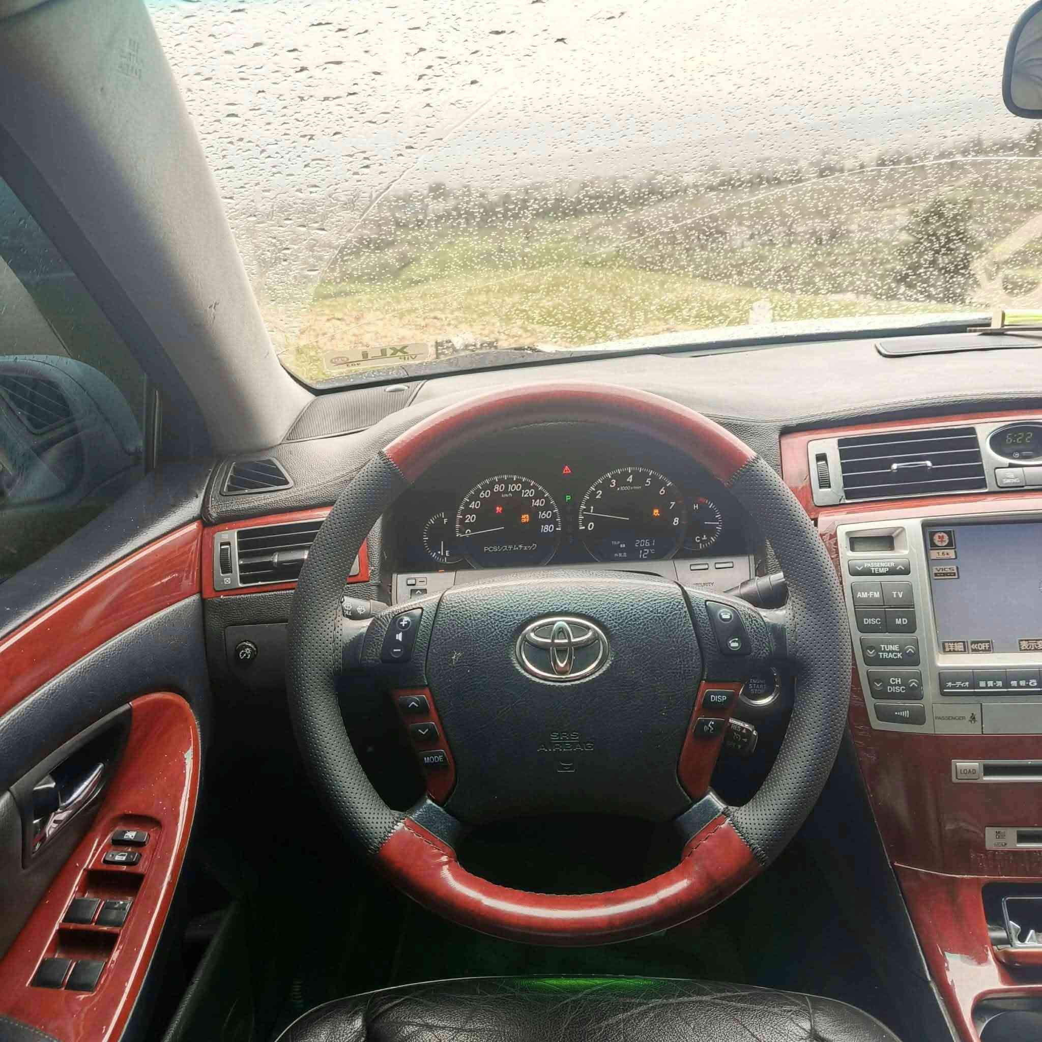 بەناوی خوای كورە ماجیستای موس رەنك كوراو مودیل ٢٠٠٧  چوار تایەو ویل لوک لوک لەژیرایە
٥ دووكمەیە فول فولە بەس سلایت نیە بوو جرکە مەكەری هەموو کیانی لوک لوکەسیعری
٥٠ كەلاو مەعامەلە
***********
