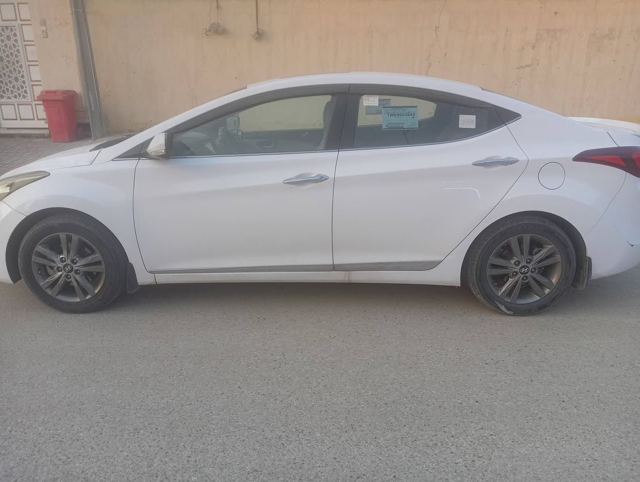 النترا 2015 خليجي
رقم بغداد باسمي
مكفولة من الدعامية للدعامية 
المحرك مفتوح كازكيت الكير مكفول 
السيارة فول مواصفات ماعدى البصمة 
سلايد روف
مري شفط
كامرة خلفية
شاشة جبيرة
تحكم ستيرن
مثبت سرعة

مكان السيارة الانبار - الرمادي 

للاستفسار 👇🏼‬
***********
