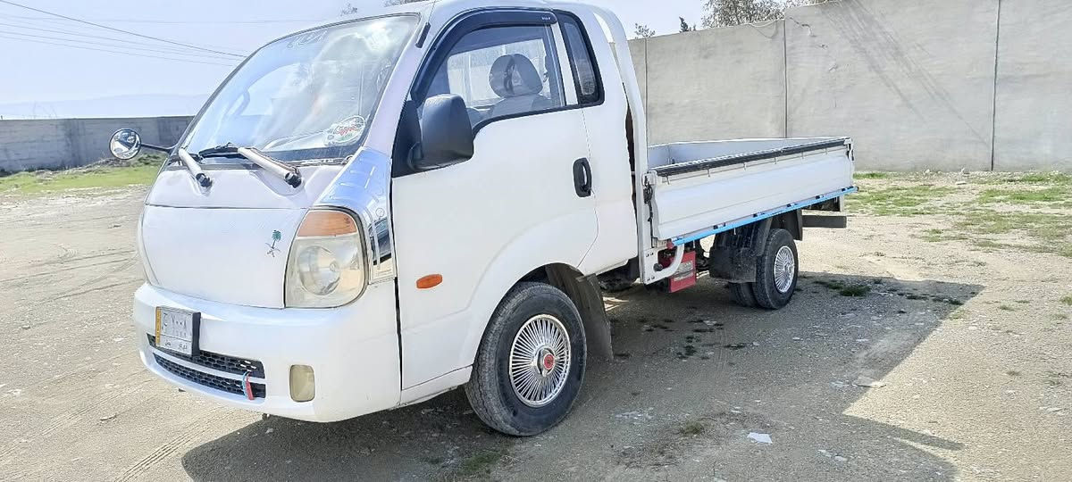 کیای بینگۆمۆدێل 2010سەنەوی پلاستیک لەسلێمانی مەکینەڕەش پەمپ ونۆزڵ تایەی تازە *********** السليمانية, العراق
