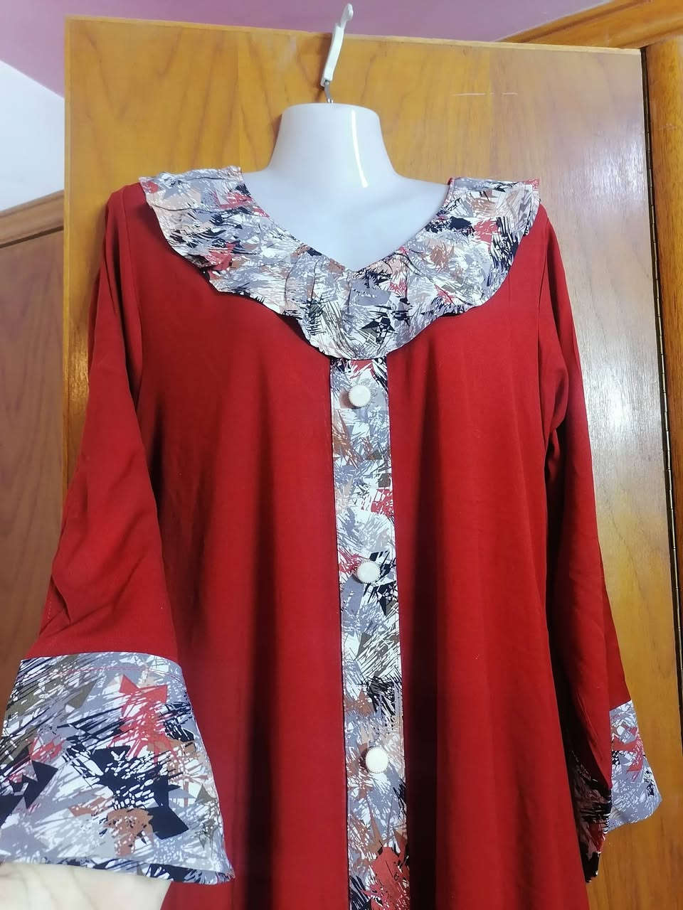 السلام عليكم خياطة أم هاجر أحدث الموديلات وحسب طلب زبوناتنا العزيزات بشتات جبب روب شلحات سوتات شالات عقد بأسعار مناسبة العنوان جميلة شارع ماركت تبارك يوجد لدينا توصيل


**إذا كنت صاحب هذا الإعلان وتريد حذفه لأي سبب، رجاءا أرسل رسالة إلى الدعم الفني**