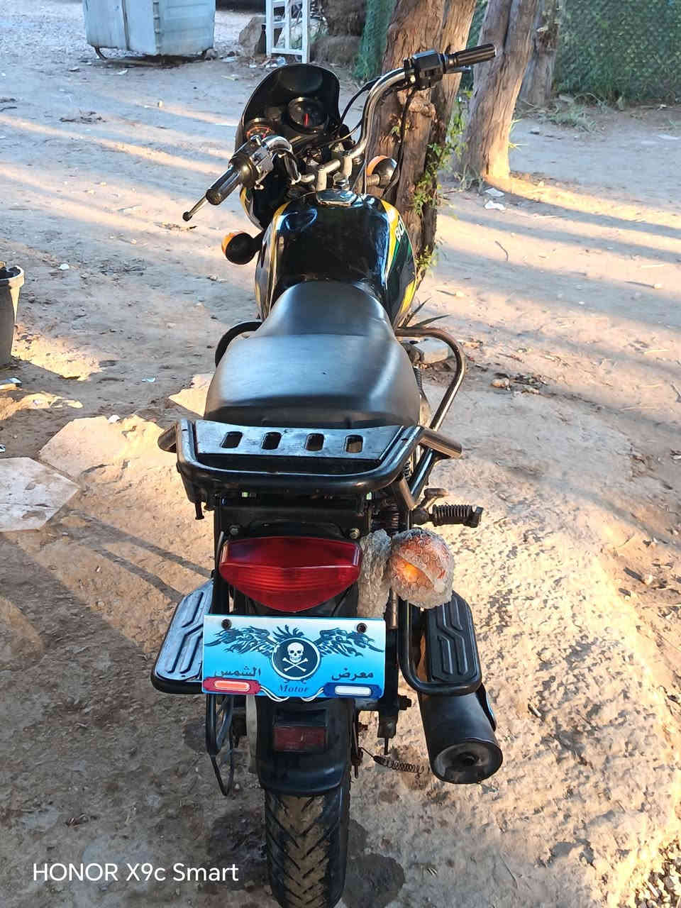 دراجه للبيع بوكسر موديل 2021 مكاني حله قرب جسر بته سعر مليون وبيه مجال للشراي اوراق اصولي ***********
