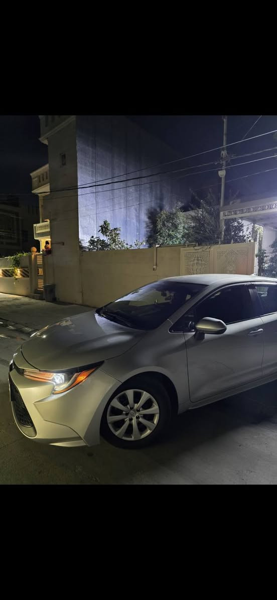 كورلا موديل2022
السياره بسمي و دفتر بانزين 
محرك المرغوب 18
مواصفات le المعروفه 
لون سلفر 
ماشيه 75 km
سياره تايرات و باتري و دسكات كله جديد 
محرك و كير و صدر خير من الله السياره بدون نقص 
ضرر السياره جامرلغ خلفي و باب خلفي طرف السكن و ب فحص مكتوب عدد رصعات ب بنيد و السكف و الصندوك 
وسادات هوائيه(ايرباك) برده فقط وراجع سستم مثل البلادي لطلب السعر اتفظل خاص و تشلع عيوني 
رقم تلفون ***********
