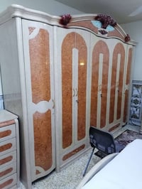 غرفة ماليزي كنتور 8ابواب 5قطع السعر 200 الف 07712333445 حسينية الراشدي...