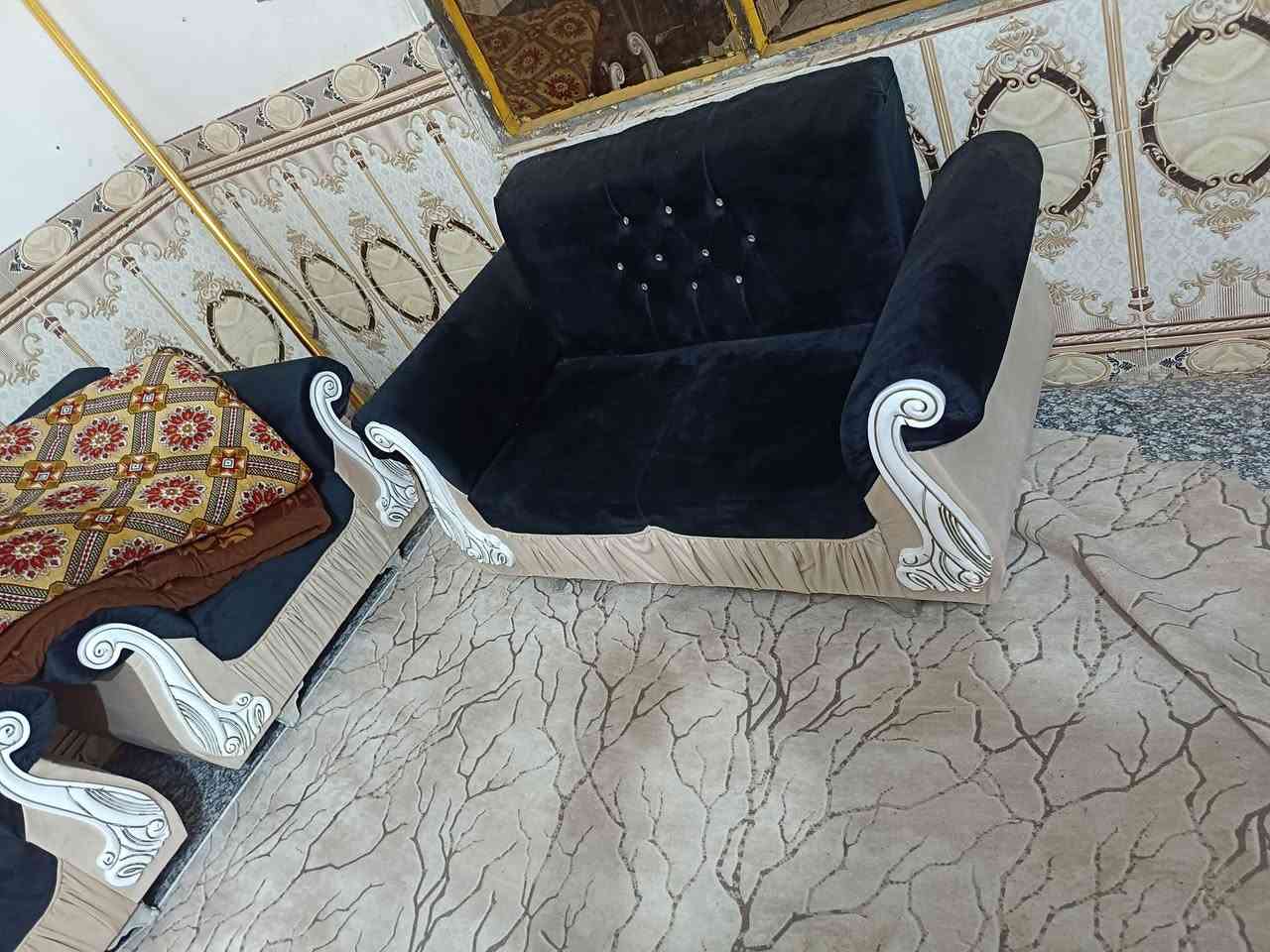 البيع  راسل واتساب وتدلل***********
