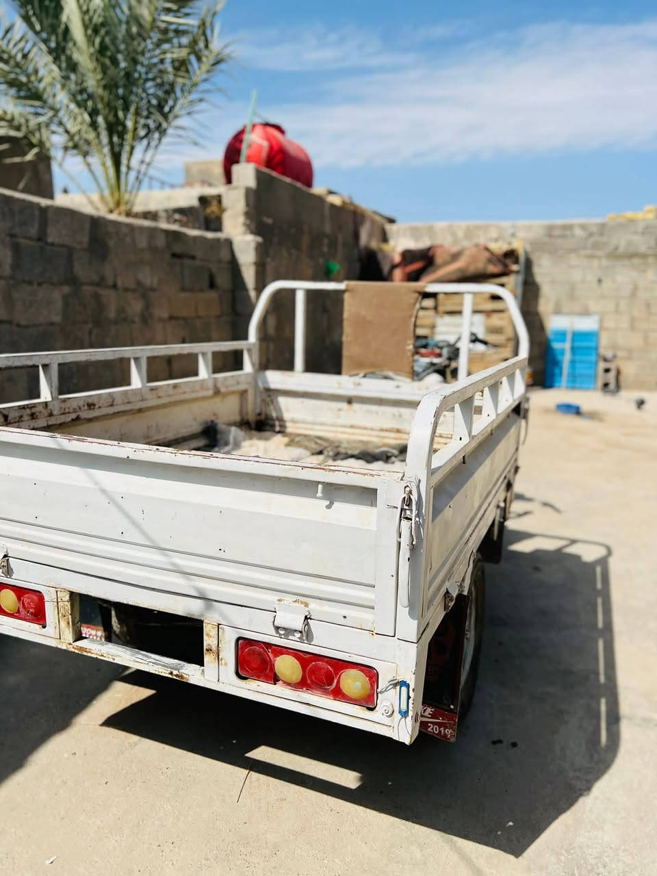 السلام عليكم
ستوته 2012 اوراق اصولي
مكينه 3 براغي مكفوله لافتح ولاتنقيص ولاتبخير
دبلات شغاله كهربائيات شغاله
نگره سلف تايرات نظاف
شاصي مكفول رگبه مكفوله
ستوته ع وضع الشركه
السعر 1250 وبيه مجال
مكاني ناصريه قضاء الدوايه
*********** : سيد احمد
