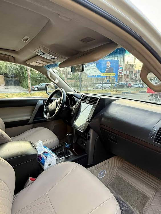 السلام عليكم برادو للبيع موديل 2013 محدثه 2017 جديده السياره فول مواصفات فتحه ثلاجه كشن جلد حساس دفع رباعي مرايه شفط تحكم ستين مثبت سرعه تخم تاير جديد السياره سبعه راكب محرك 6سلندر السياره باسمي رقم اربيل لا ستفسار ***********
