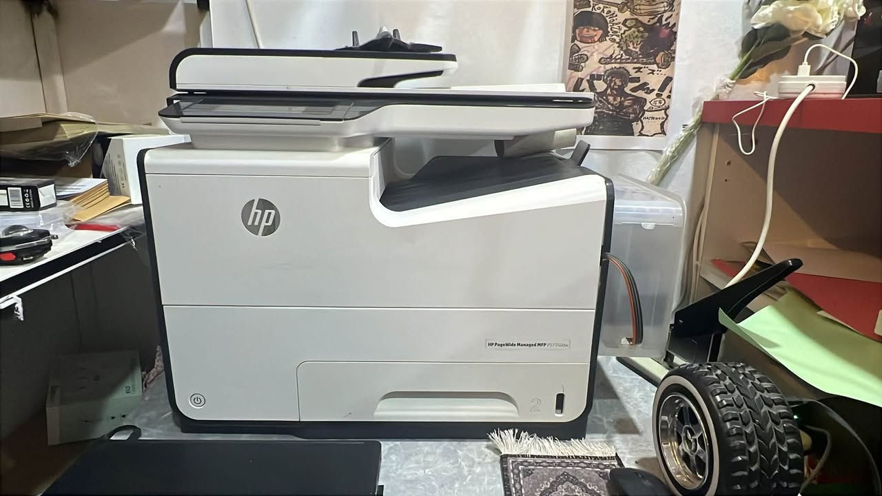 السلام عليكم طابعه hp للبيع بيها هيد ماطور تصليحه يكلف ٦٠ الف. الطابعه ساحبه ٩٠٠٠ بعدها جديده. للاستفسار ***********.
