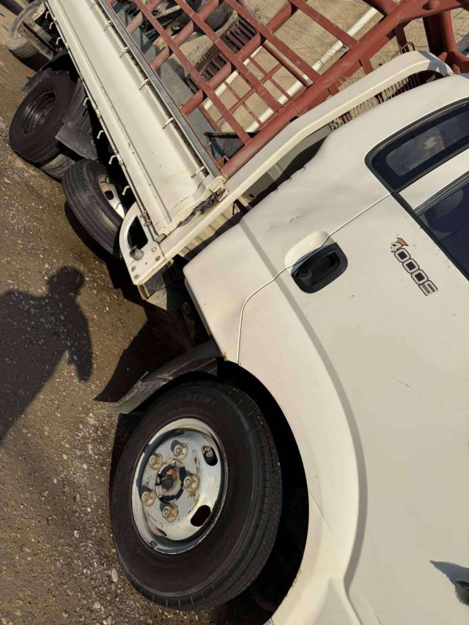 السلام عليكم ورحمة الله وبركاته 
كيا فحل موديل 2012رقم واسط بسمي سيارة جاهزة  كل نقص مابيها مكينه خير من الله تخم تاير للاتصار ***********
