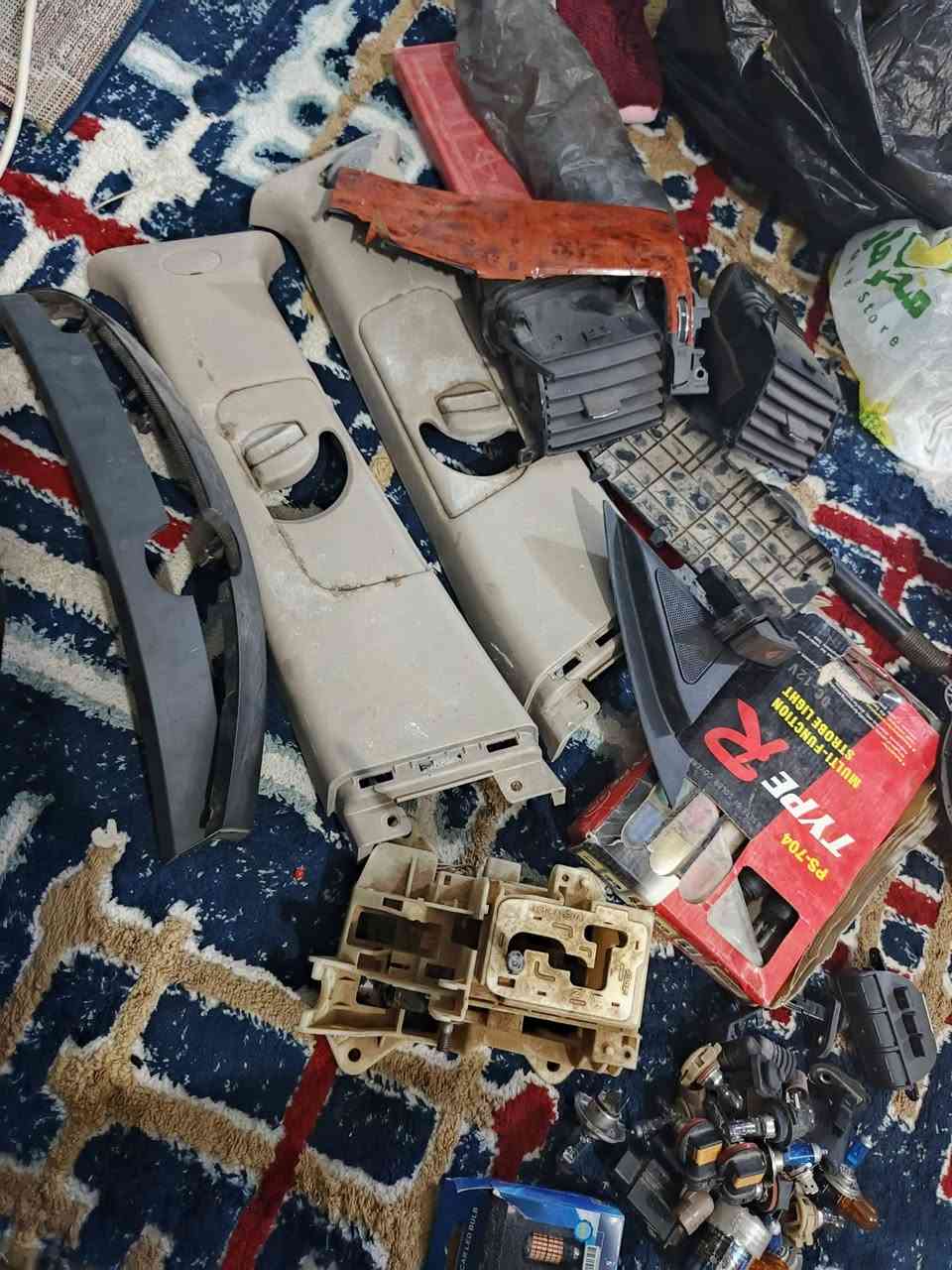 السلام عليكم بعد اذن المسؤول
غراض موهافي قيم بالي يرضي الله
وتساب ***********
