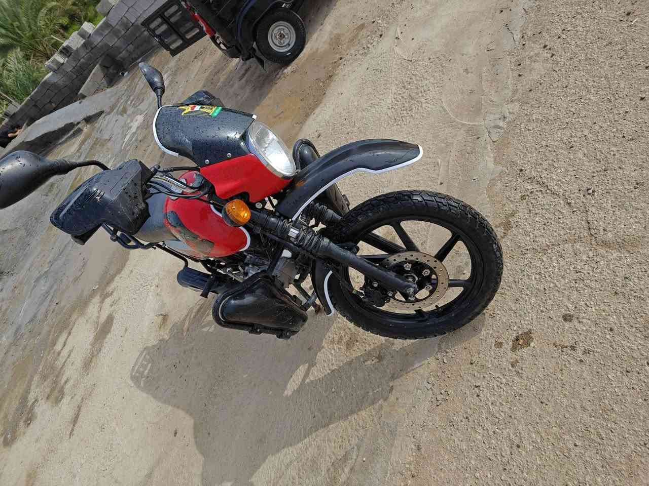 سلام عليكم دراجه بوكسر البيع كفاله عامه دراجه جديده كلش موديل (22/دراجه حلوه سعره(1850)وبيه مجال /***********
