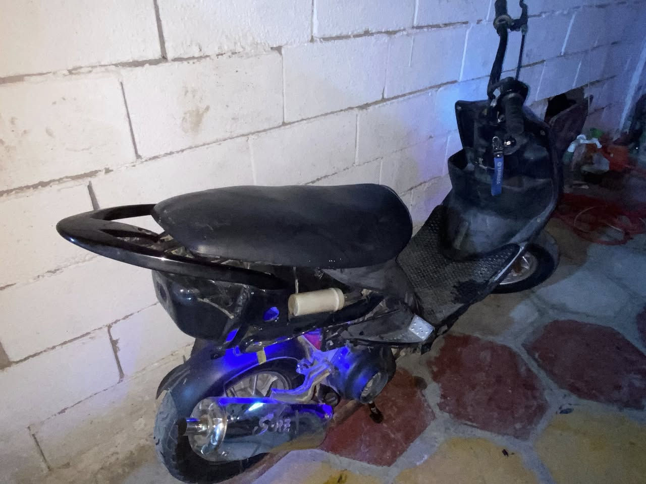 السلام عليكم ماكس عدله
ب500
مكانها بصره القبله
كلشي شغال بيها
كهربائيات سلف هندر
ماناقصها شي 
بوشه55 
كلجات رياضي
***********
