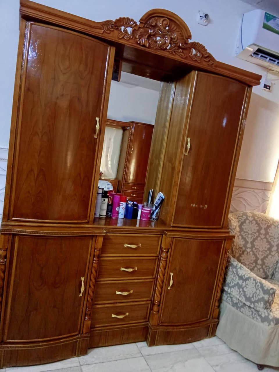 غرفة صاج تسكام للبيع نظيفه جدا  ب900 بيه مجال قليل 
تخم10 مقعد500
شهداءالبياع


**إذا كنت صاحب هذا الإعلان وتريد حذفه لأي سبب، رجاءا أرسل رسالة إلى الدعم الفني**