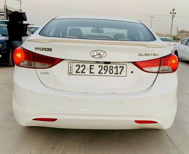 النترا2012 اتوماتيك بدون صبغ محرك1600 رقم و سنوية جديد سعر 109و مجال ***********
