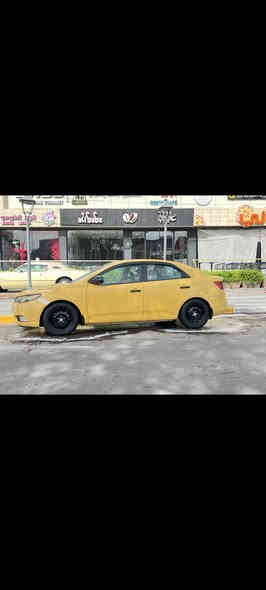 السلام عليكم سياره للبيع فورتي موديل 12 وارد امريكي حادث جاملغ ايسر فقط بدون دواخل ولا ايرباك السياره جاهزة بدون نقص مكان سياره زعفرانيه السعر (90) وبيهة مجال قليل الاستفسار عل الرقم (***********)
