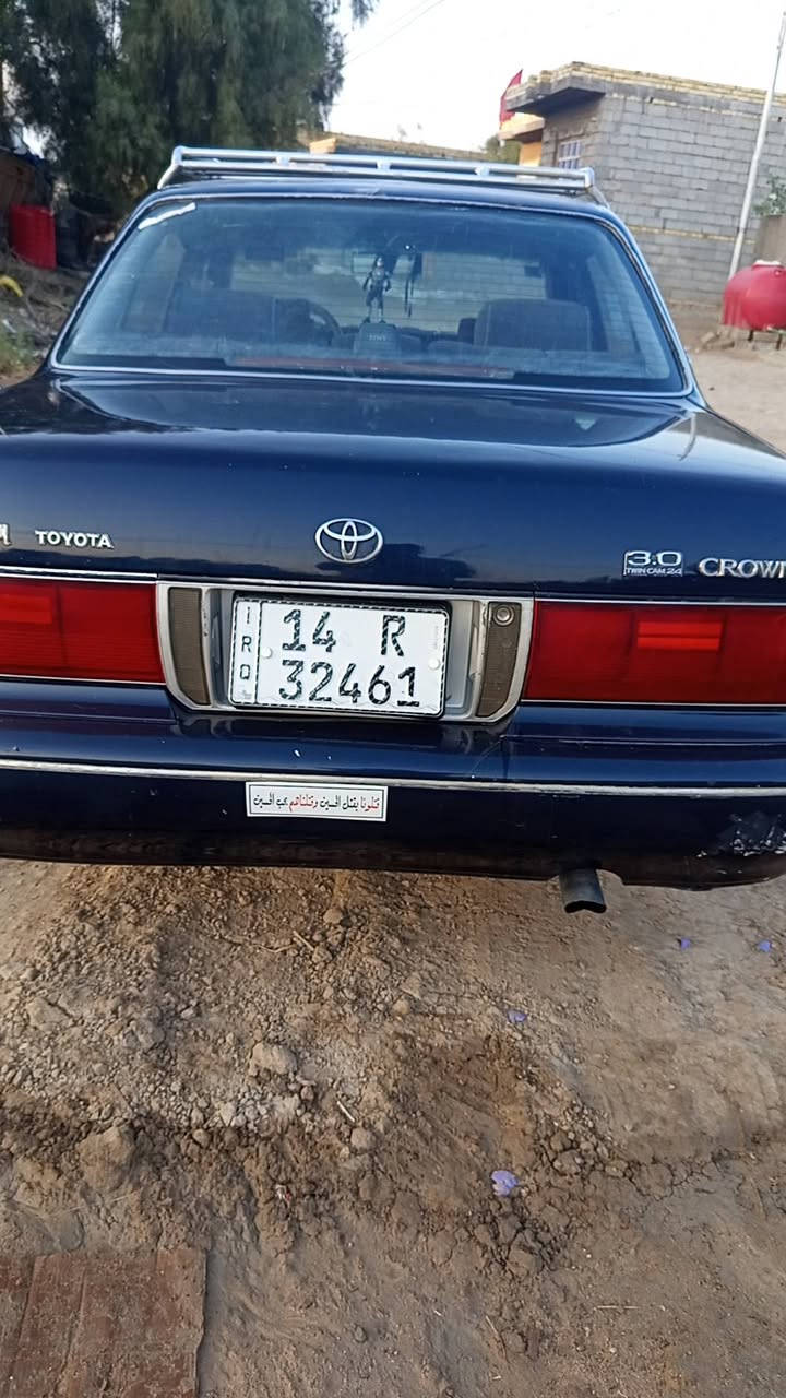 سلام عليكم ارنب موديل 2000  كاردن قطعتين رقم بصره نكليزي سنويه 2030 سنويه اب اسمي  الستفسار اتصل  ***********
