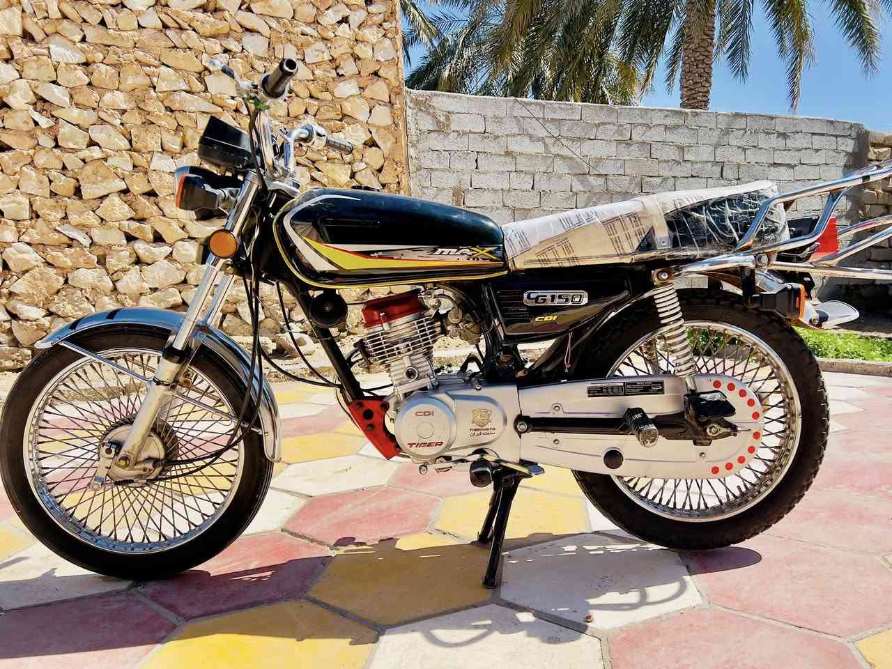 السلام عليكم البيع دراجة اربعه كير نوع تايكر  اوراق  اسكنر مكفوله كفاله عامه السعر 600 وبيه مجال رقم المبايل***********
