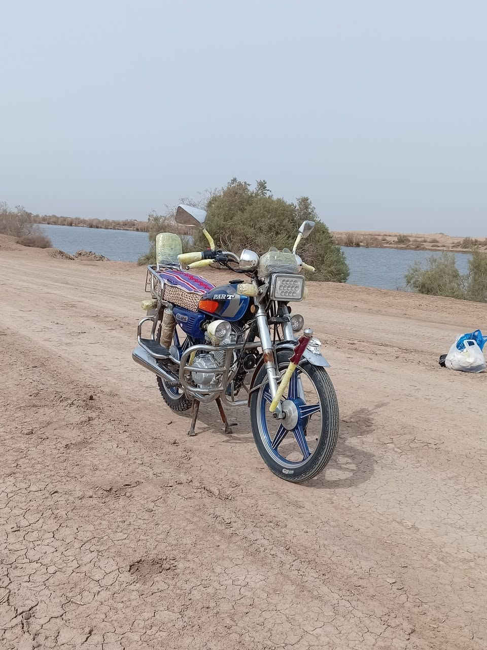 السلام عليكم دراجه بارت كلك كلك مكفوله من السرقه موديل2024 دراجه على وضع الشركه شرط محركه ما محطوطه صبانه عليه كلجات ما بدله شرط شرط كهربايات كله شقاله نبيتري شقال عدادات شقاله تاير وره صالي يومين من شاده بل جيس رقم ***********
