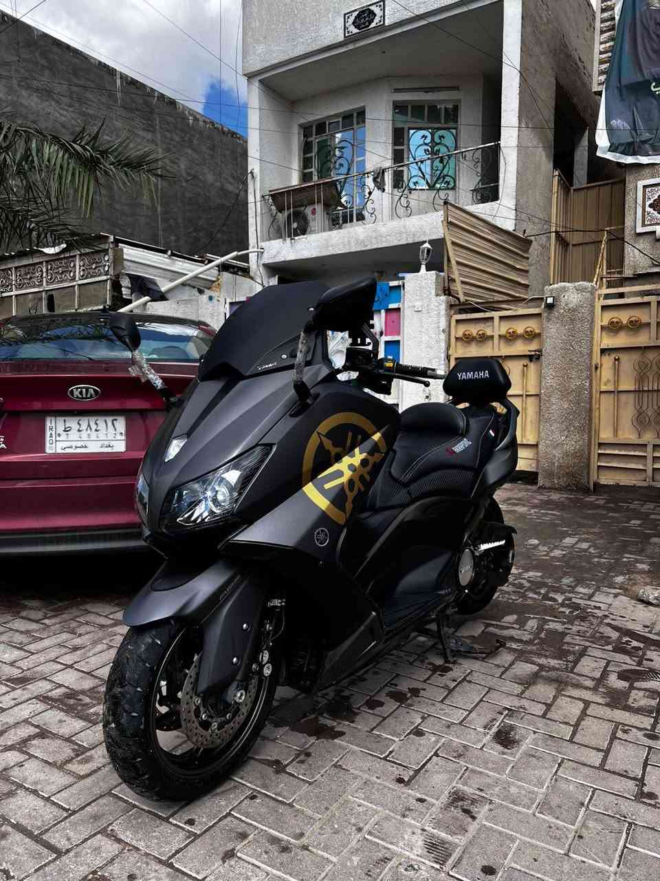 T MAX
2015 
الدراجه مكفوله 
مابقه اكتب وارغب بيها 
تعال وجيب فيترك وياك 
الدراجه ٣ سويجات 
ماشيه ٣١ 
*********** فقط واتساب
