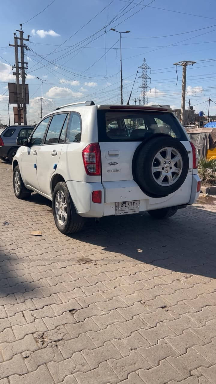 للبيع تيكو 2013 كير كهربائي 
رقم بغداد ماشية 108 ألف 
مابيها قطرة خياس 
بيهة جاملغ الايمن مصبوغ فقط 
سيارة جديدة حيل محرك كير صدر 
ترايها يخبل 
بدون نواقص 
سعرها 58 وبيها مجال حك الجية مكاني بلديات 
***********
