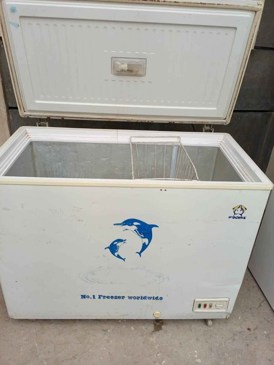 مجمده للبيع العنوان أبو غريب خرنابات رقم ***********او*********** بغداد, العراق
