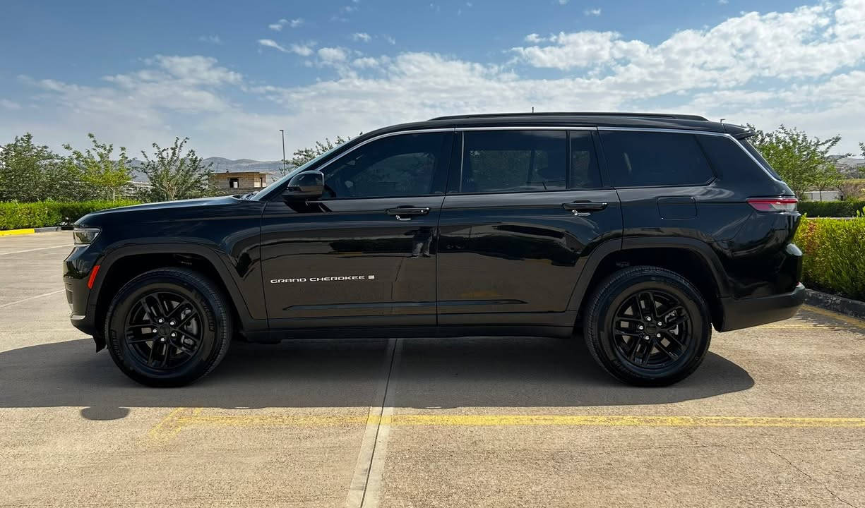 Grand Cherokee L 2024
مواصفات لاریدو فور ویل , 
سلاید 

ماشیة ١٨ الف میل 

١ قطعة و بیها ٣ مكانات سغیر سبغ و  ١ باب تبدیل بیلادي 
ایرباك بس توكمات سیستم

1C4RJKAG3R8574831 شانصي
بدون لوحات ,  مؤقت شرط رقم 

السعر ٢٨٠ ورقة مجال بصیط

٠ ٠ ٠ ١  ٤ ٠ ٢  ٠ ٧ ٧ ٠
للبیع فقط
#سلیمانیه


**إذا كنت صاحب هذا الإعلان وتريد حذفه لأي سبب، رجاءا أرسل رسالة إلى الدعم الفني**