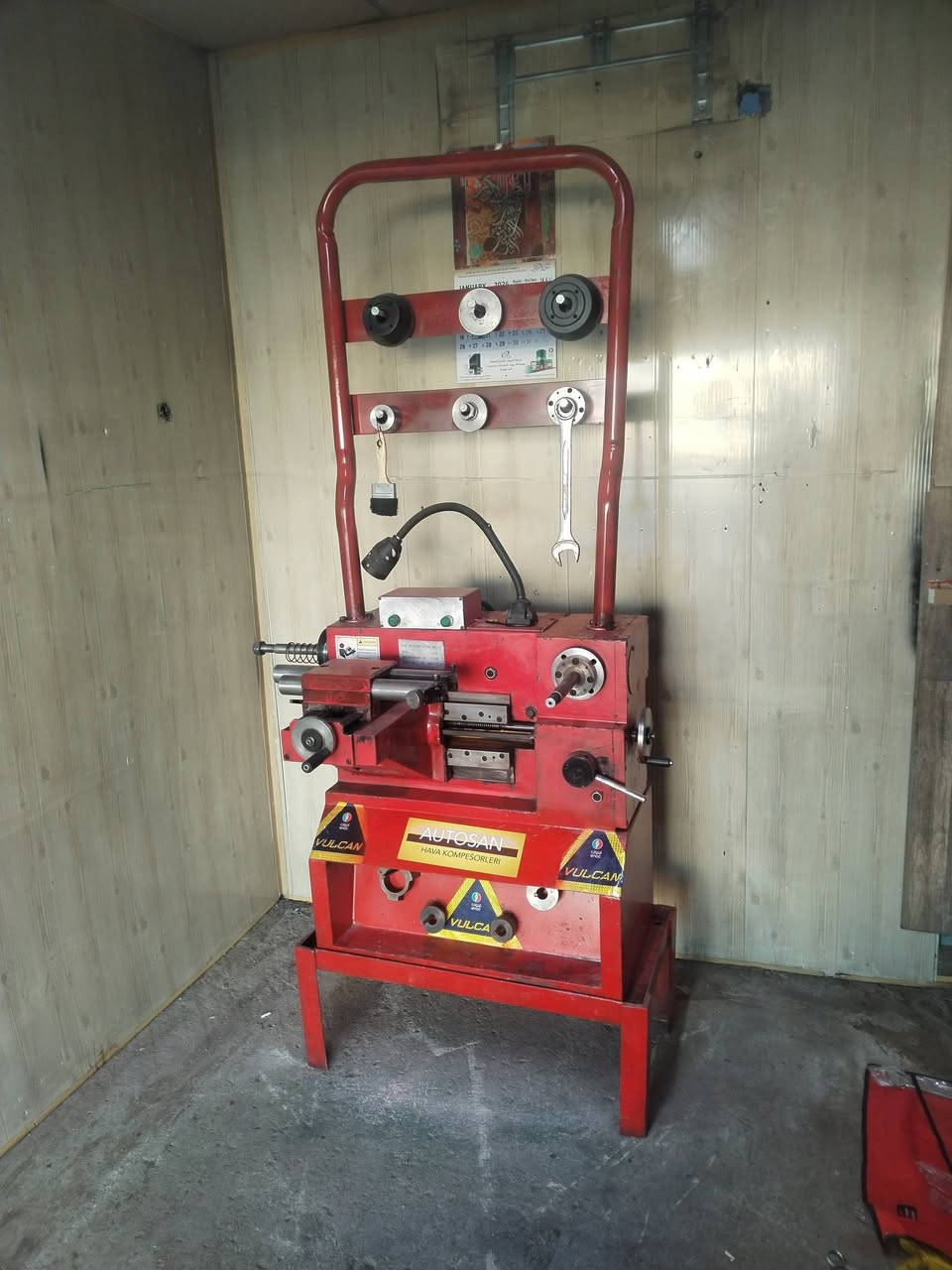 تورنه تصفير فلنجات حجم كبير سعره 18 ورقه ***********
