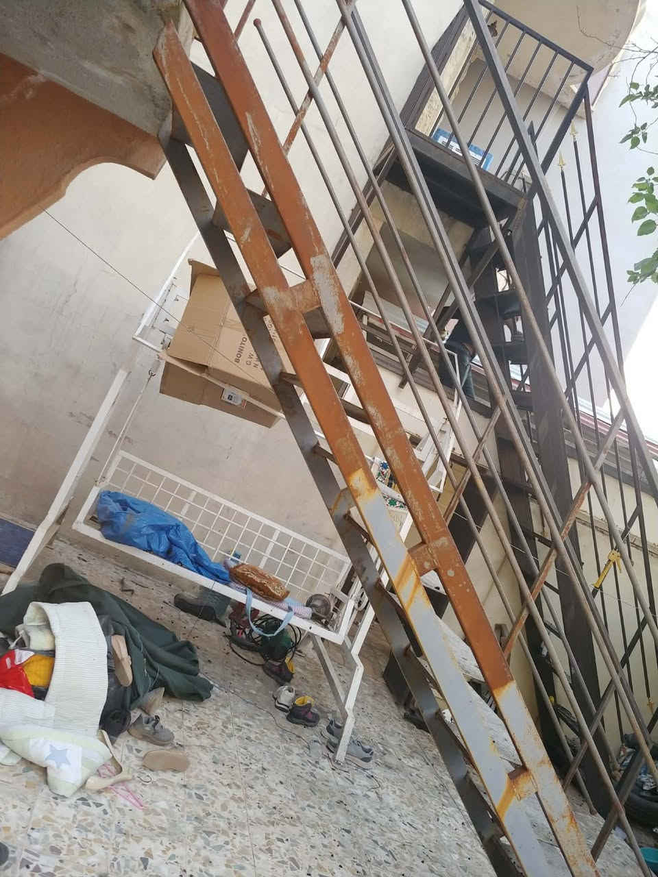 بيع مستعجل
درج حديد ب٢٥٠ وبيه مجال
شخان ب٥٠
العنوان حي الجامعة


**إذا كنت صاحب هذا الإعلان وتريد حذفه لأي سبب، رجاءا أرسل رسالة إلى الدعم الفني**