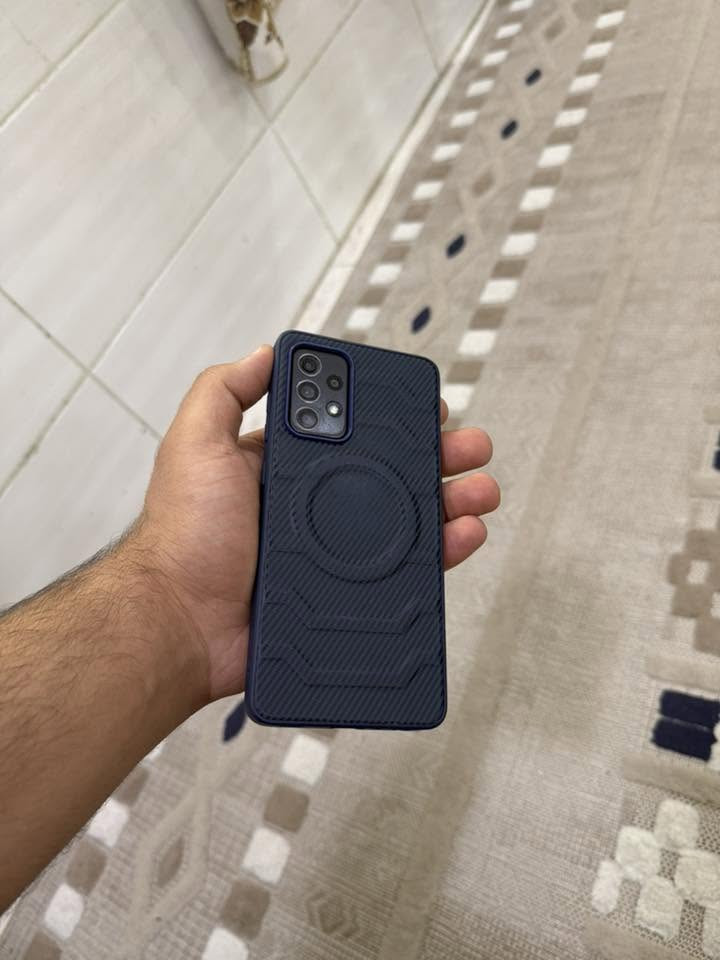 جهاز Samsung A52s 5G للبيع
إيجابيات:

- جهاز جيد و نظيف

- مساحة 256g 

- 3 كامرات خلفية الأساسية 64MP

- يصور 4k بـ30fms

- معالج  Qualcomm SM7325 Snapdragon 778G 5G (6 nm)

السلبيات:

- مبدلة شاشته بشاشة أصلية (البصمة تشتغل)

- الهزاز بالجهاز عطلان (يعني لو صامت لو عادي ماكو وضع هزاز)

- الكامرات الخلفية وحدة منها بدون زجاج حامي (بس تشتغل 100% و تكدر تحميها بالكفر)

- السعر:200 ألف و بي مجال
📍المكان: بغداد - حي القاهرة
📍للتواصل: ***********
