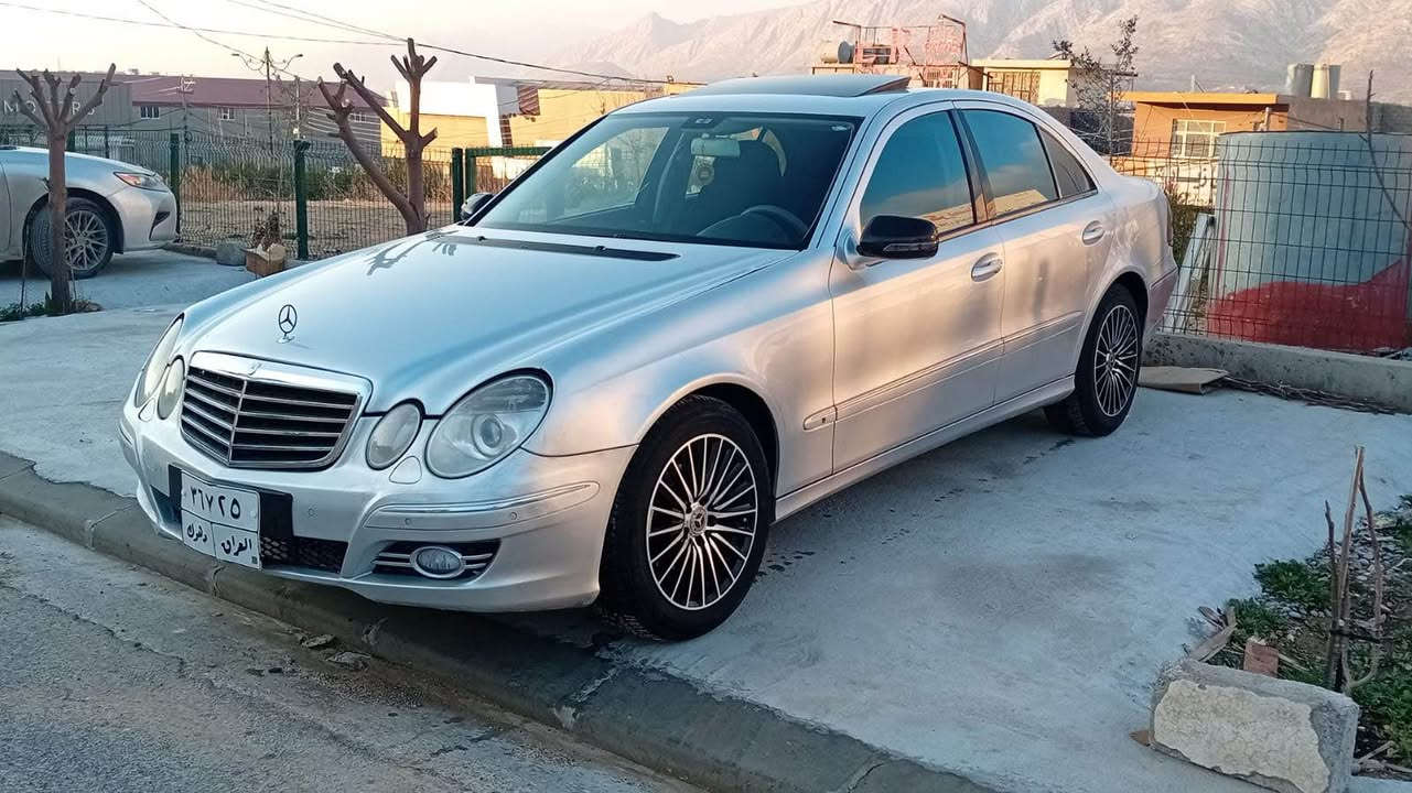 للبيع نقداً… مارسدس E200 موديل ٢٠٠٨… محرك ٤ سلندر… كير اوتو…. سلايت… كشنات جلد وكهرباء وهيتر… السيارة كلين بدون دعم ولا صبغ كلهه بلادية ومابيهه اي نقص ولا عيب حيل مرتبة… السنوية جديدة… المكان دهوك… السعر ١٢٥ ومجال… للاستفسار 
***********
*********** دهوك, العراق

