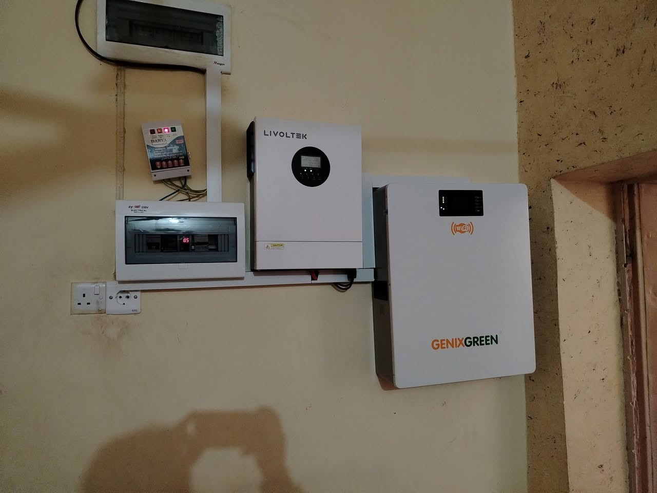 تم بحمد الله تركيب  منضومة طاقة شمسية
 في ناحية الصينية   📌
للعم  (فواز السردي ابو دعاء ) 

🔋 بطاريات ليثيوم جلسيكرين 5 كيلو
⚡ إنفيرتر 6 كيلو
☀️ ألواح شمسية جينكو بكفاءة عالية 

🔥 ما يميز شركة الحجاب للطاقة الشمسية:

✔️ مواد ومعدات من مناشئ مختلفة وموثوقة
✔️ جودة عالية واعتمادية طويلة
✔️ أسعار منافسة تناسب الجميع
✔️ تركيب دقيق وخبرة في التنفيذ
✔️ ضمان حقيقي وخدمة ما بعد البيع

📌 شركة الحجاب للطاقة الشمسية
📍 العنوان: الشرقاط – أسديرة الفياض
📞 رقم التواصل: ***********

☀️ نحو طاقة نظيفة وتوفير مستمر مع شركة الحجاب للطاقة الشمسية 🔋
